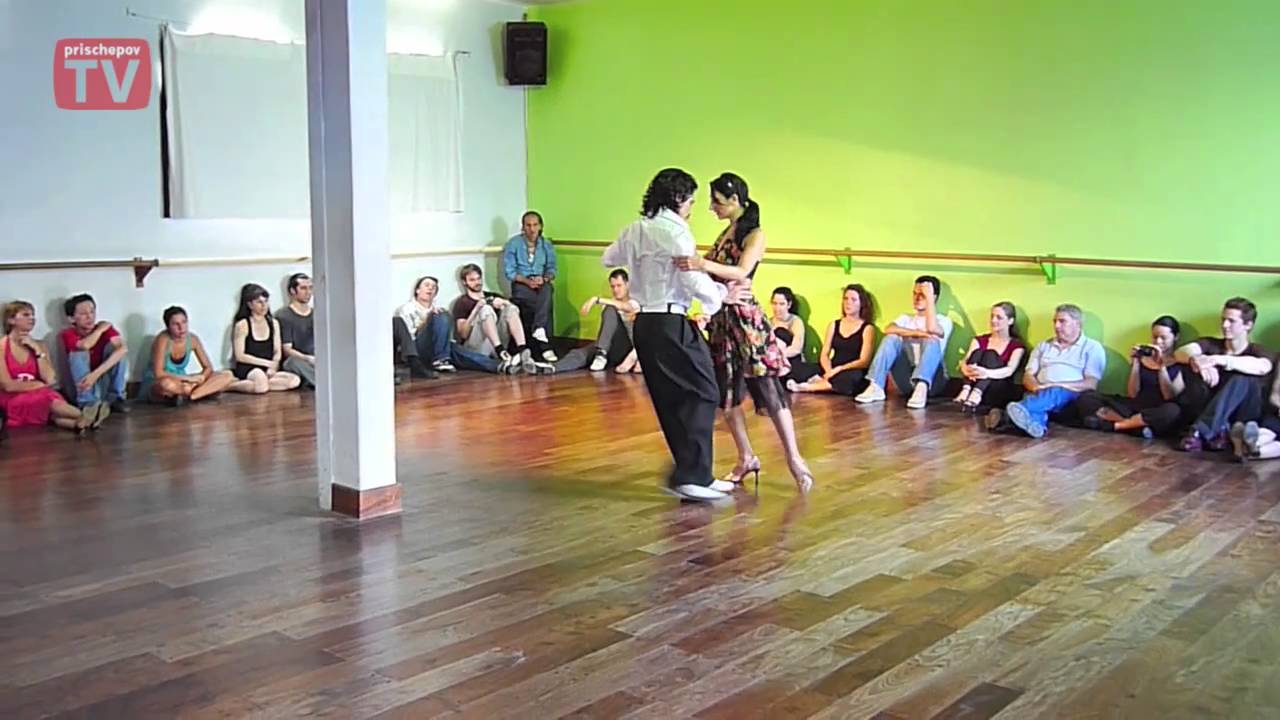 Gaston Torelli y Moira Castellano DNI Tango Studio Buenos Aires, Argentina February 2010 (3)