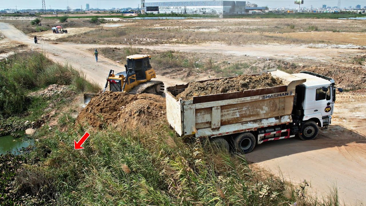 START! Powerful Road Building Process Dozer Pushing Soil Vs Dump Truck Dumping Soil