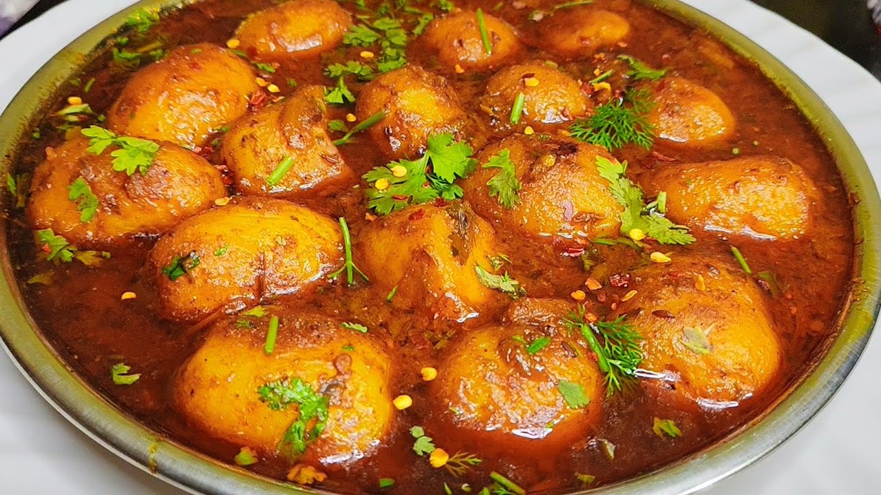 मसाले वाली दम आलू बनाने की आसान विधि बस एक बार बनाके देखो 2 रोटी खाने वाले भी 6 रोटी खाएंगे 