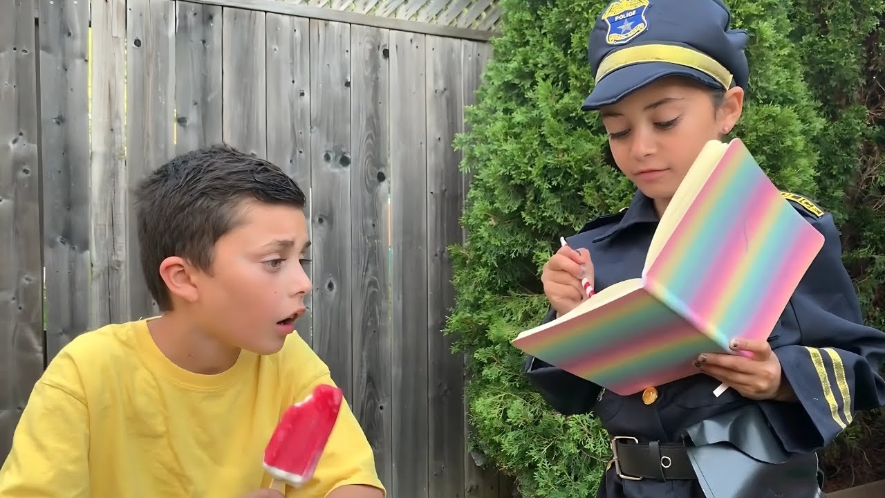 Heidi and Zidane Pretend Play Police Officer 🚓👮‍♂️ | Funny Kids Roleplay Adventure!