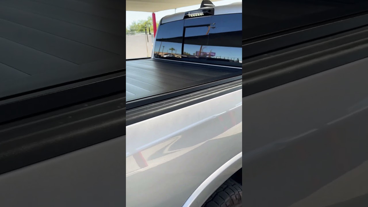 Retractable Tonneau Cover On Ram 1500 Limited: RetraxPro XR
