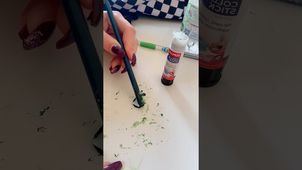 Non sei Triste Devi solo fare uno Slime in Class e con le tue Compagne