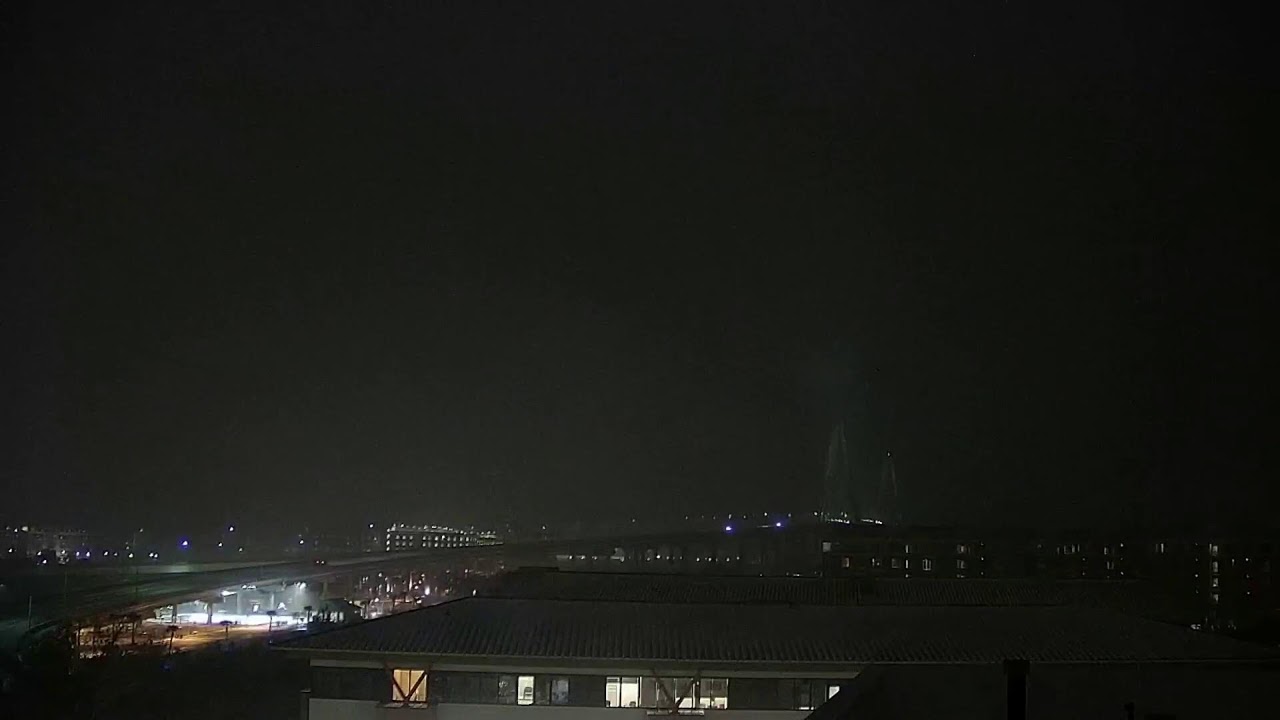 LIVE: Watch the snow fall near the Ravenel Bridge in Charleston