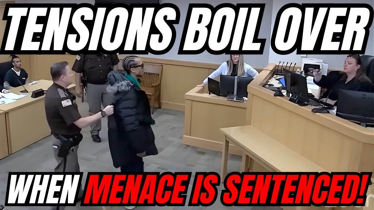 Судья угрожает привлечь его к ответственности за неуважение к суду после этой вспышки гнева в зал...