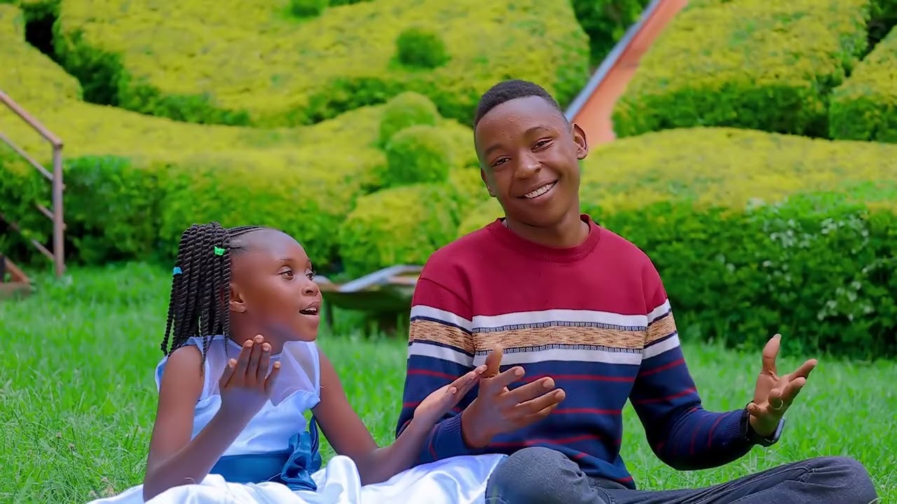 SAFARI BY STAR MORAA (OFFICIAL VIDEO), AMAZINGLY THE BEST