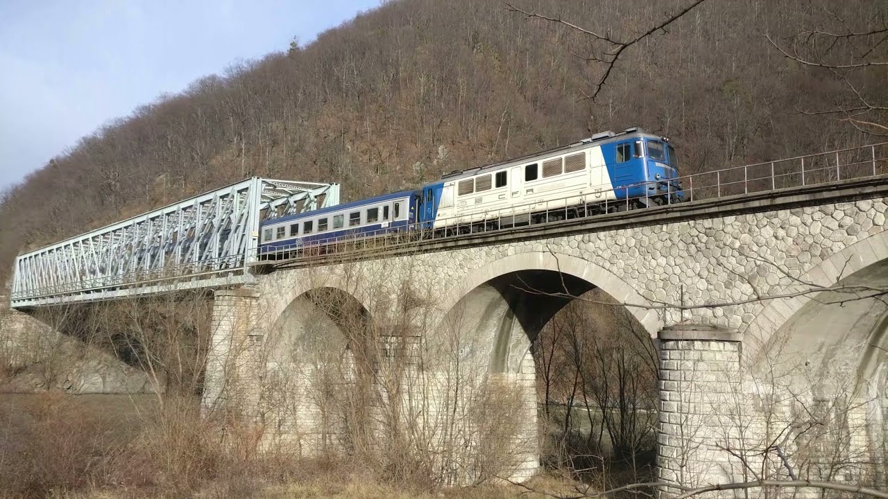 [4K] Trenuri pe Valea Oltului/Trains in the Olt River Valley