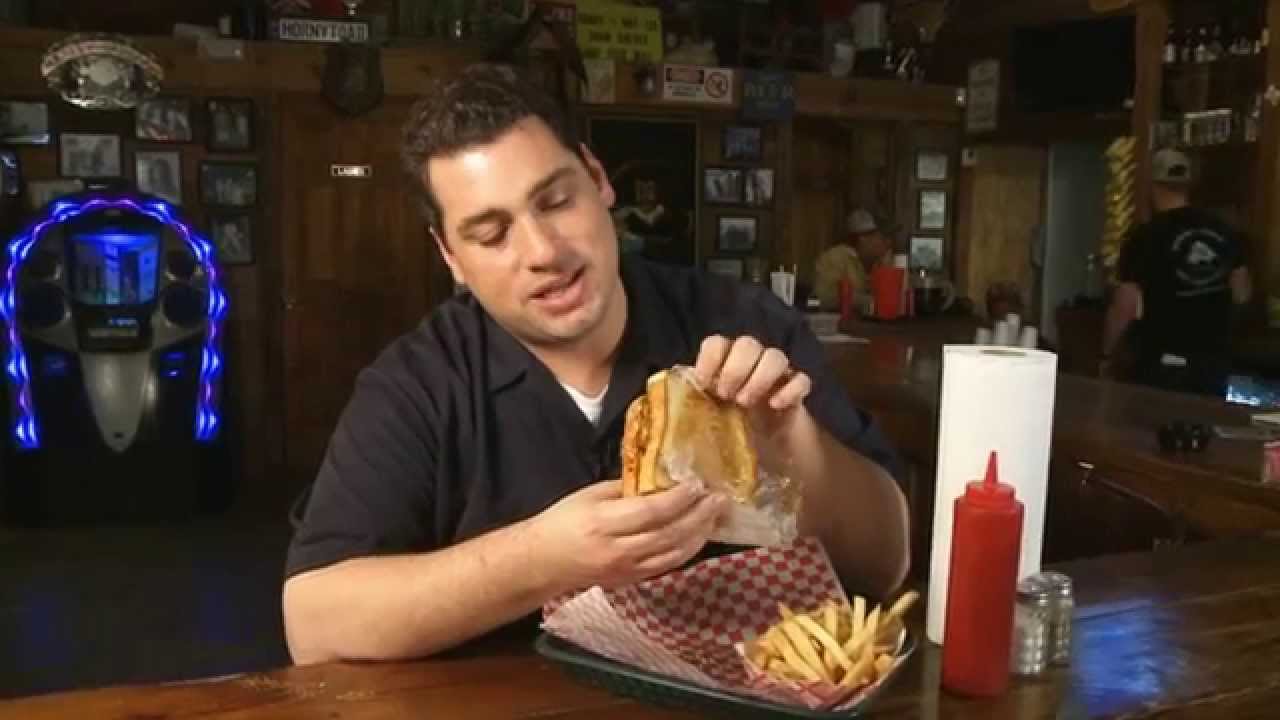 The Texas Bucket List - The Horny Toad Bar and Grill