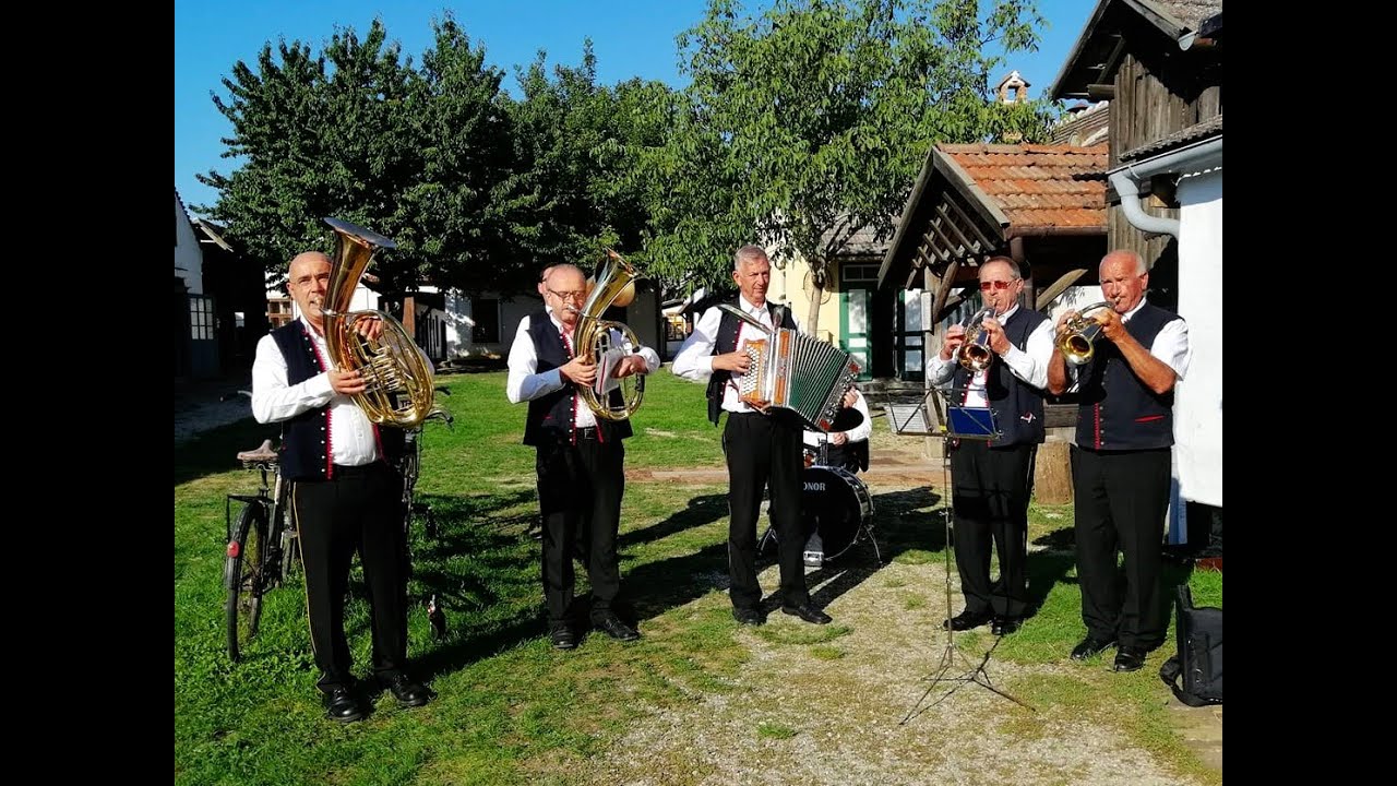 Kirtagsburschen – Seewinkler Dorfmusikanten