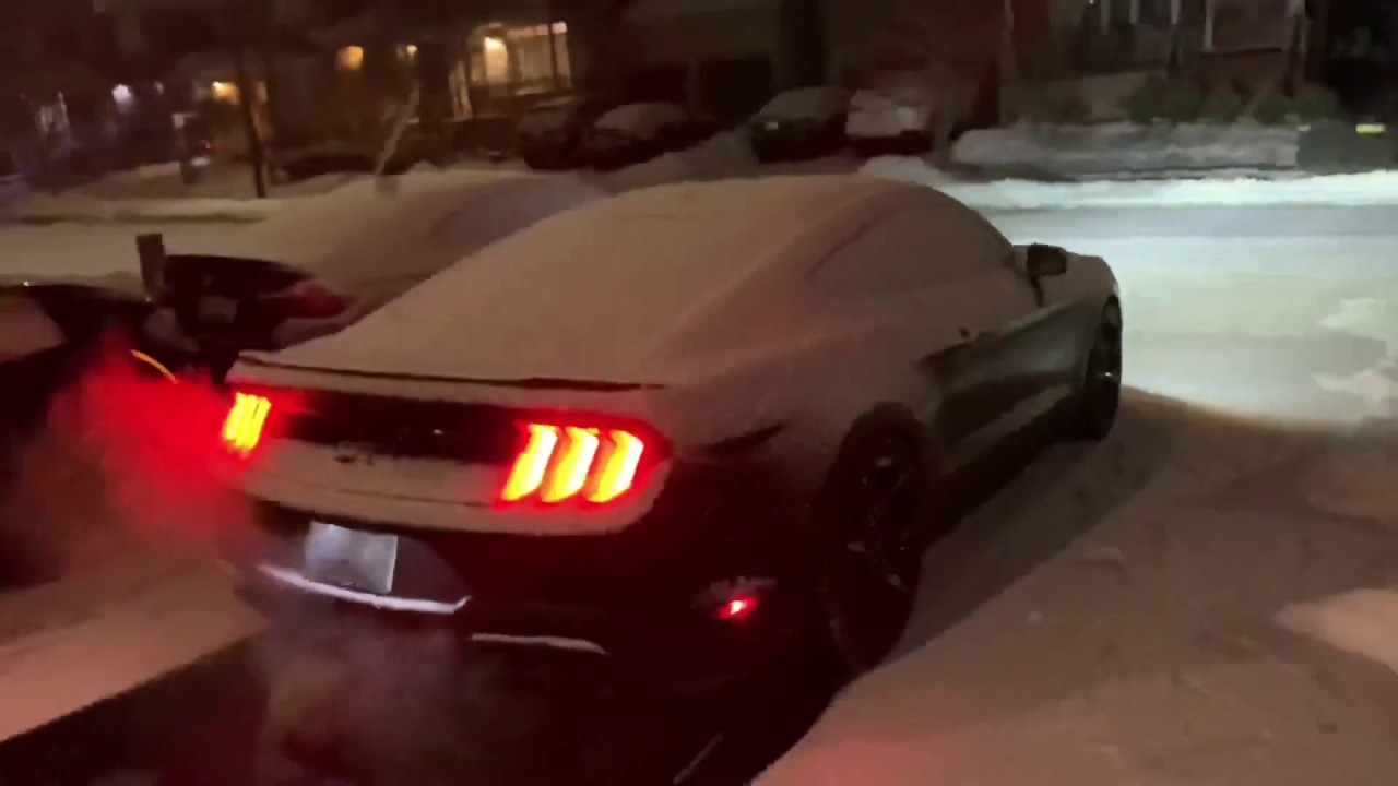 CAN YOU DAILY DRIVE A 2018+ MUSTANG GT IN SNOW?!