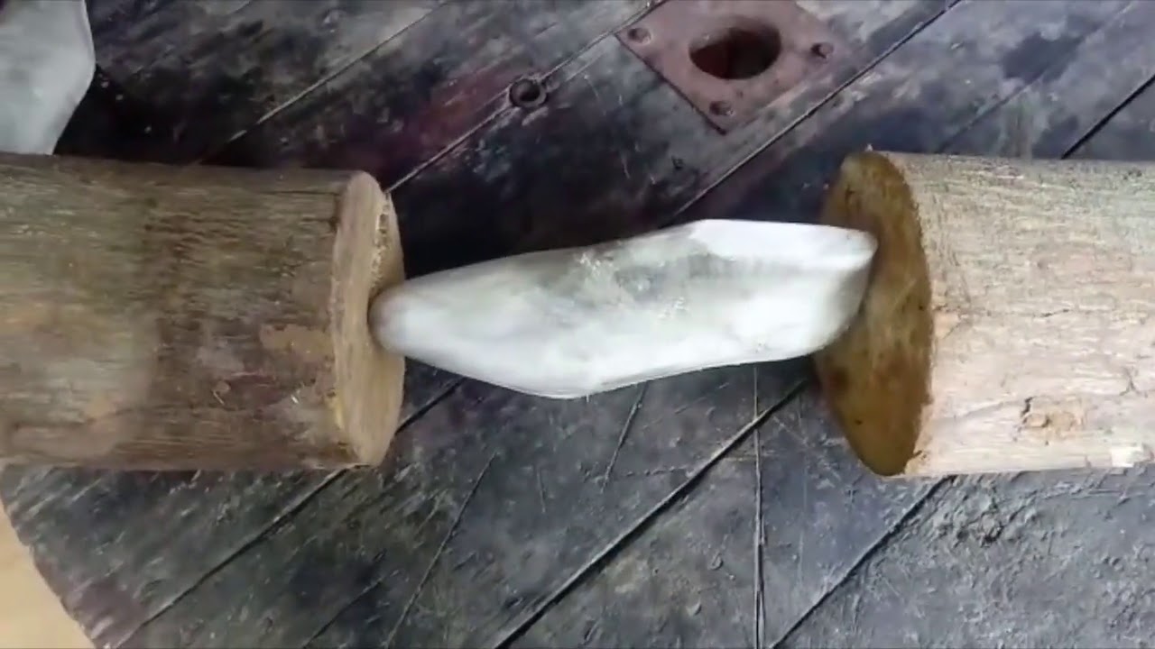 UM ARTESÃO SAPATEIRO OU SAPATEIRO ARTESÃO?