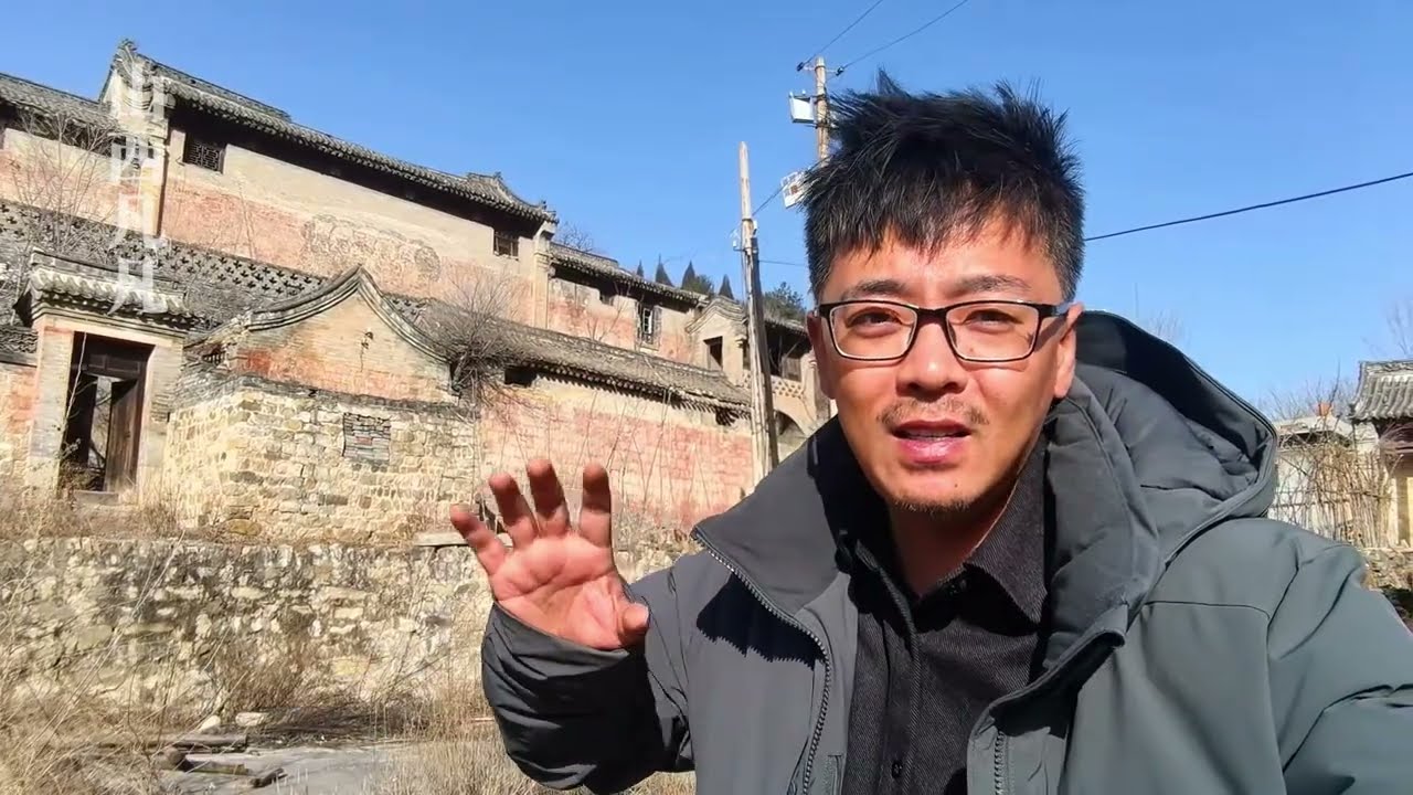 山西平定200年财主大院，恶霸财主被村民用石头砸死，发现地下藏宝洞！