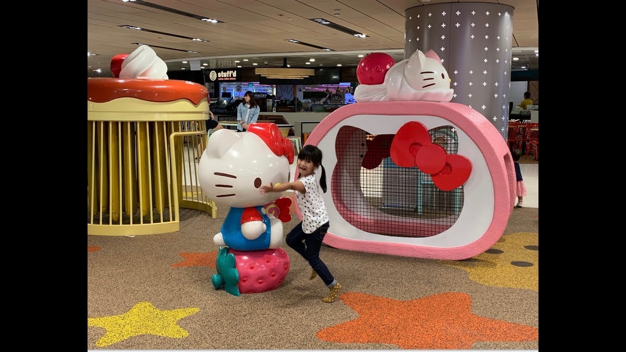 VLOG #4: Sabrina's Day Out | Jewel Changi Airport | Playground