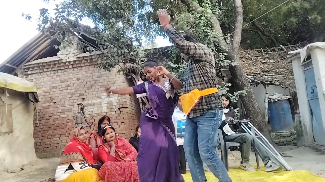 सिंगर महेंद्र जी के साथ में डांस करने का सौभाग्य मेला वायरल ट्रेंडिंग वीडियो #चटकीला #भौजी 👍👏