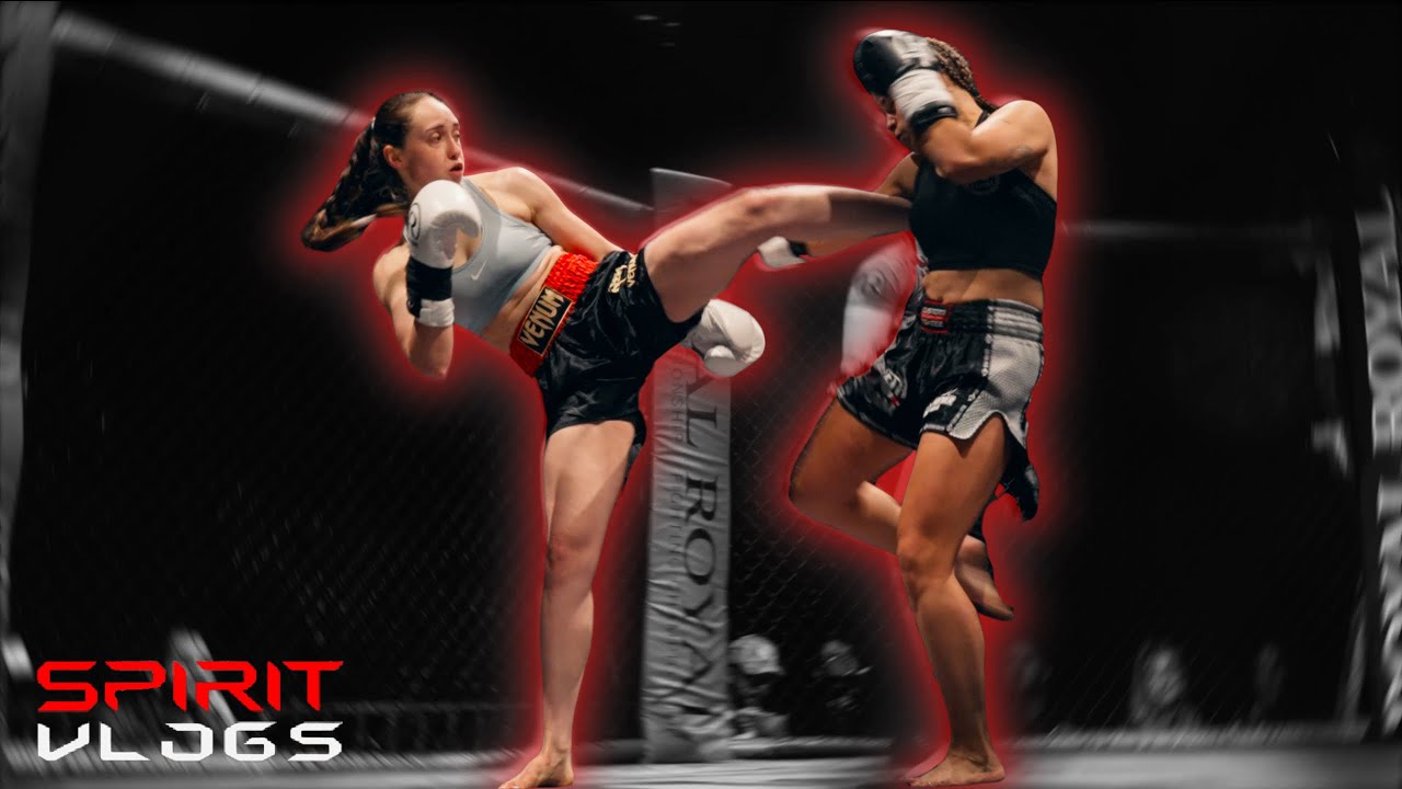 Anastasia Duric in Käfig-Action 💥