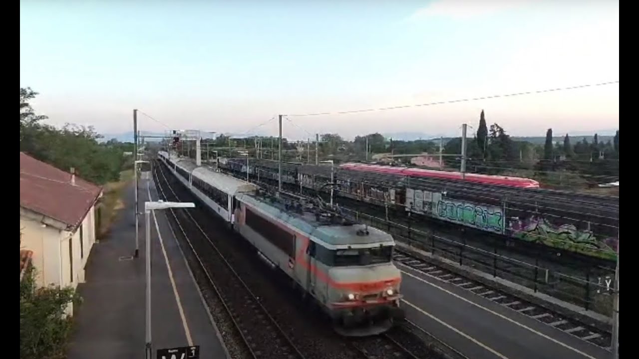 SNCF Intercit&eacute; with loco BB 22200 arriving and departing.View from above - France trains