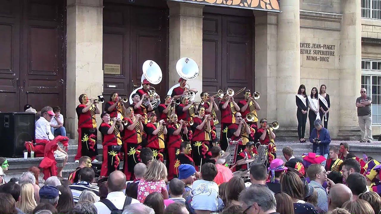 Fête des vendanges Neuchâtel 2011 | 03 | Concert de Guggenmusik