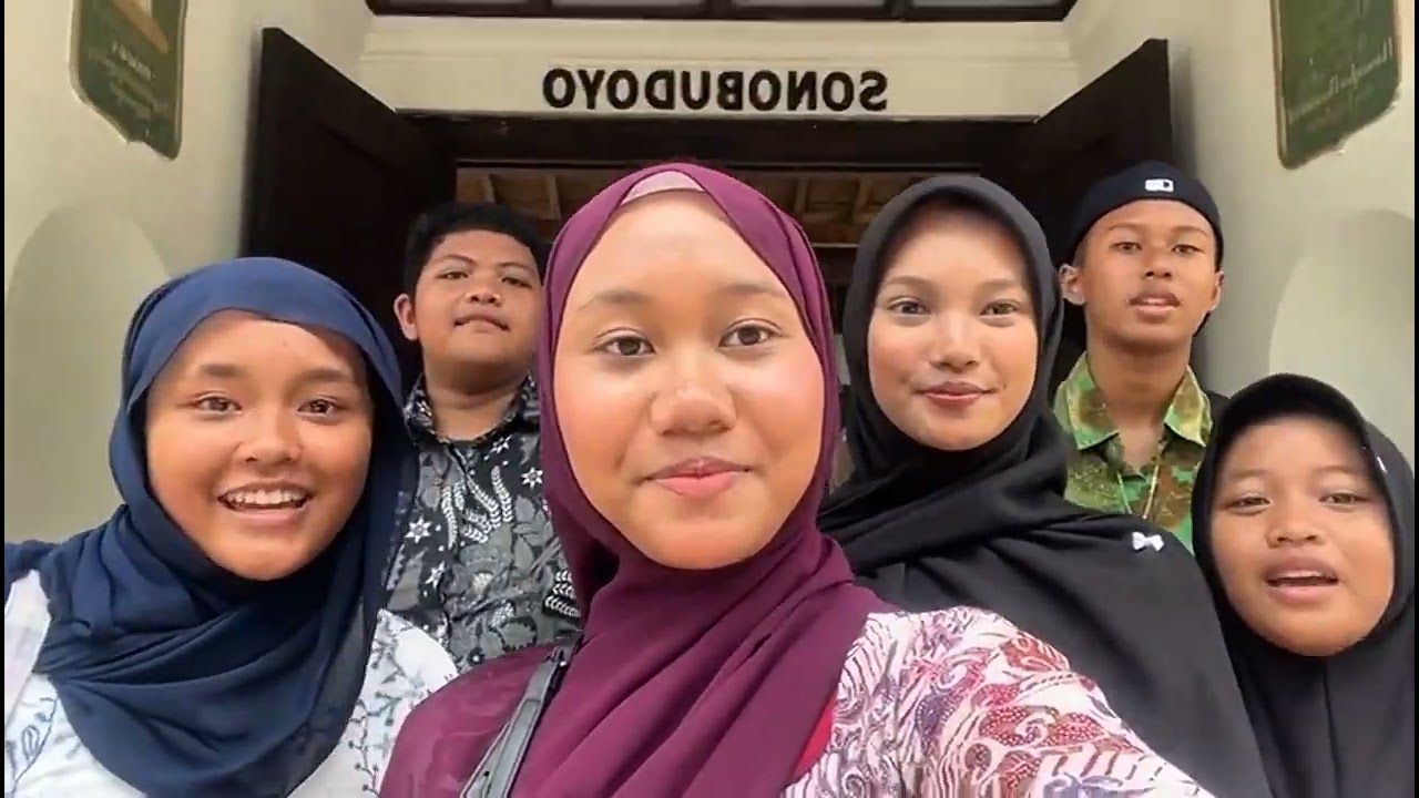 Jelajah Budaya: Sudut Syahdu Keraton Yogyakarta dan Sonobudoyo | [tugas PKN]