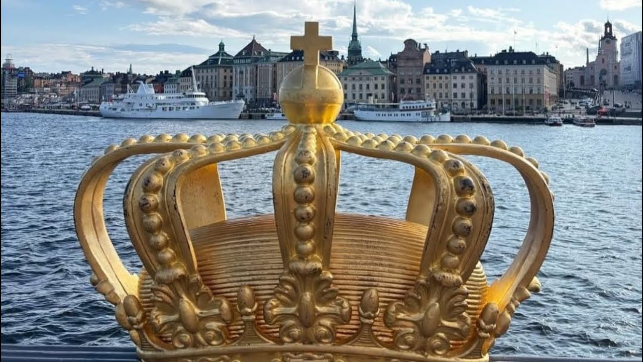 Peaceful Walk Around Stockholm Gamla Stan & Waterfront City Hall View & Statues Walk