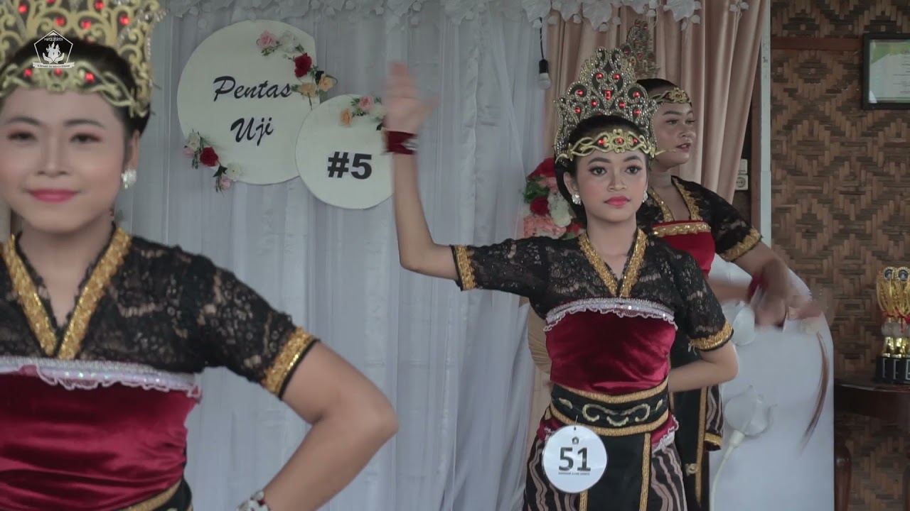 17  Tari Aduh Manis