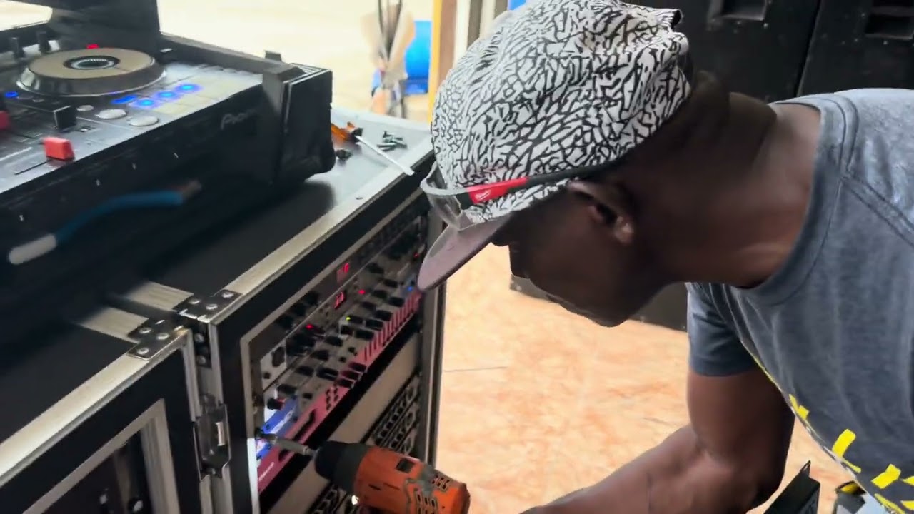 FREDDIE FORMALLY KNOWN FROM KILLAMANJARO BUY HIS OWN SOUND SYSTEM I WENT AND STRING AND TUNE IT..