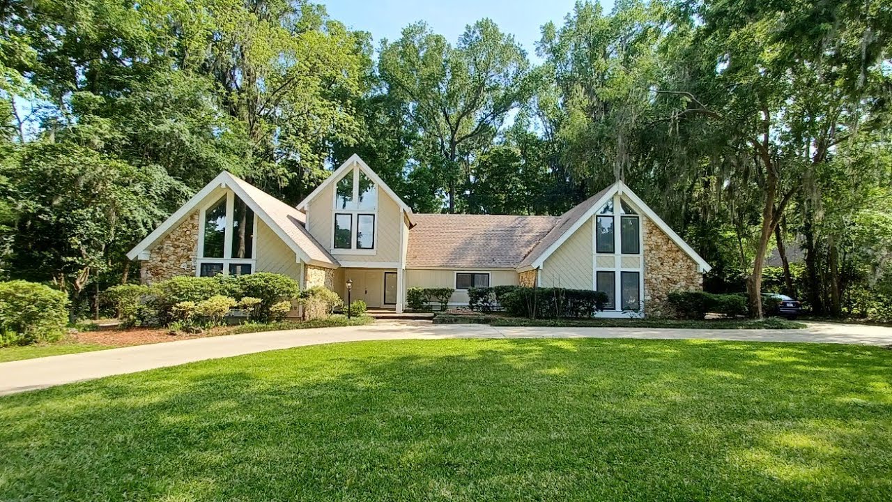 Se Vende Hermosa Casa de 4 Dormitorios 3.5 Baños con Piscina Privada en Ocala, Florida 34471