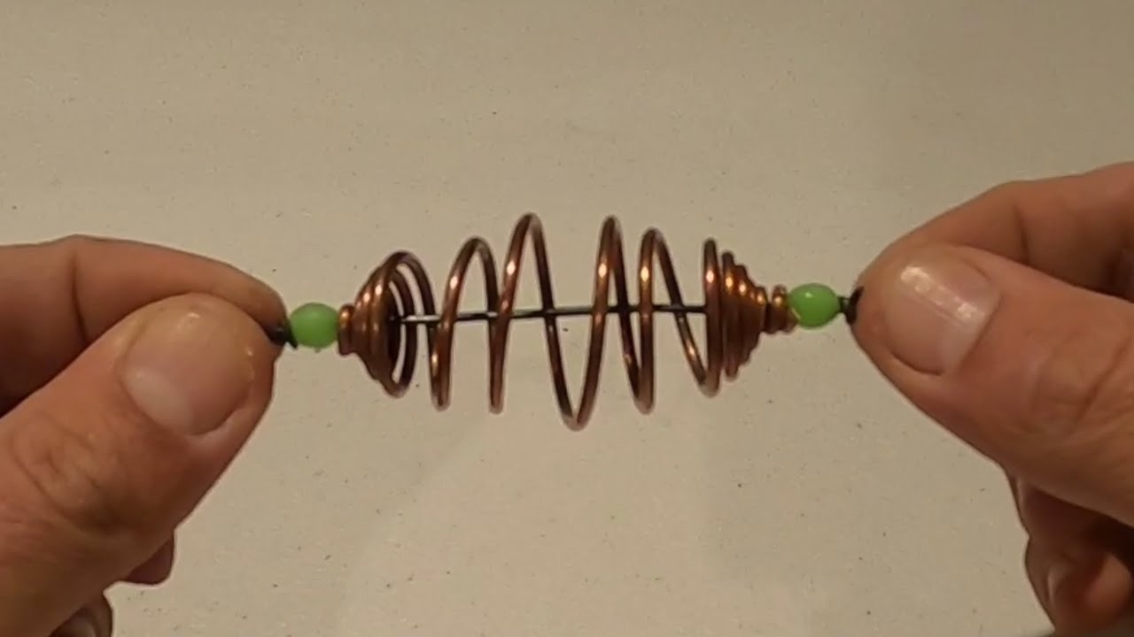 COMO FAZER UM CEVADOR (chuveirinho)  facil ,barato y efetivo !! HOW TO MAKE FEEDER TO FISH CARP