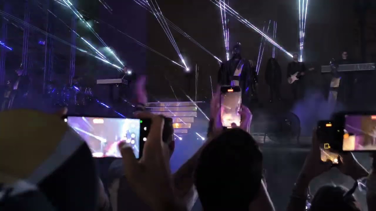 Kylie Minogue -  Opening. Tension Tour. Icónica Santalucia Sevilla Fest. 14/07/2025.