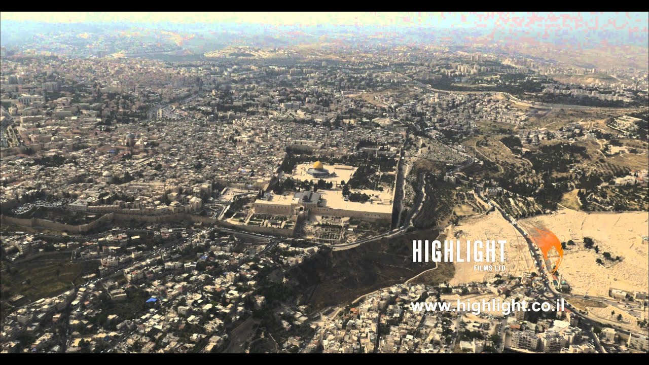 AJ4K_014 - Aerial 4K footage of Jerusalem: the old city, long shot from the south