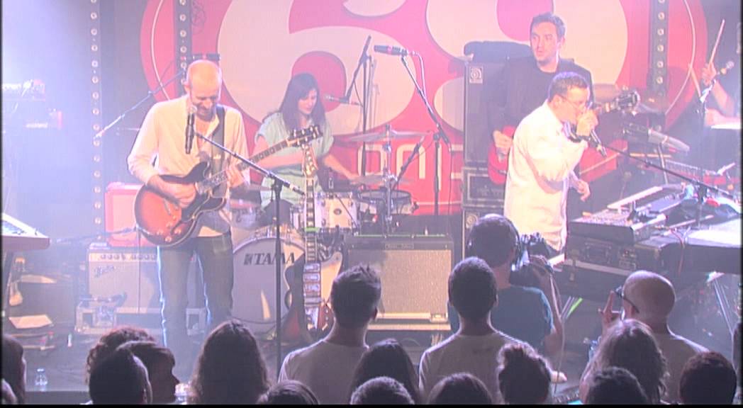 Studio Brussel: Hot Chip - Ready For The Floor & Everywhere (live in Club 69)