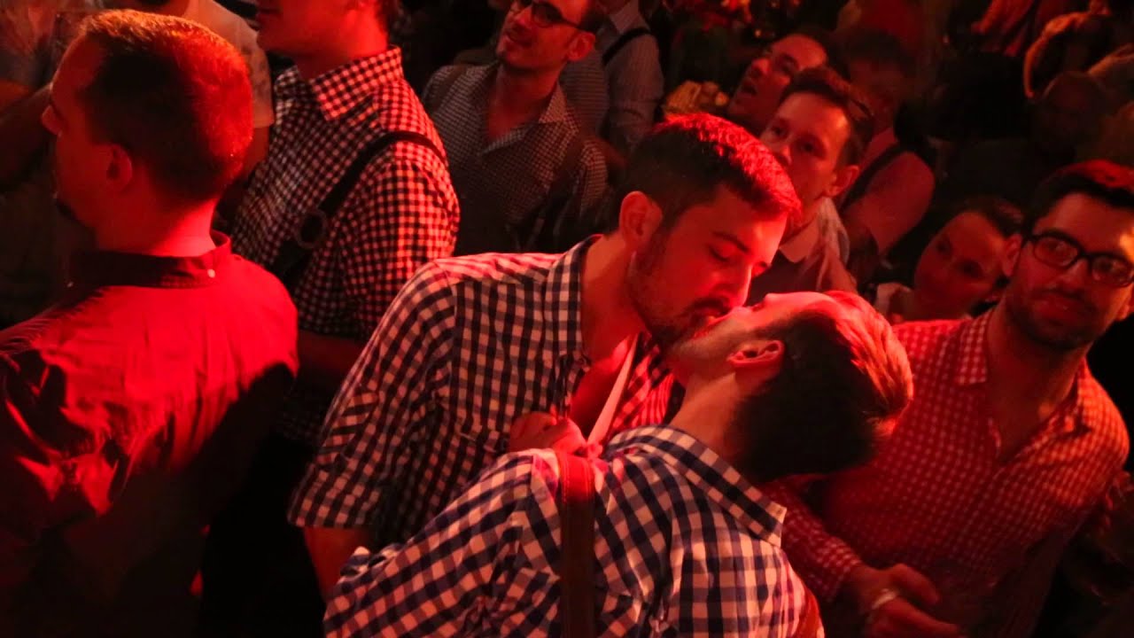 DIE BANAUSEN - HEY BABY  ***GayWiesn 2014 | Berlin***