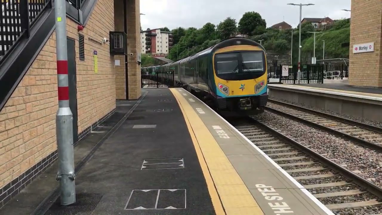 TRAINS at MORLEY railway station
