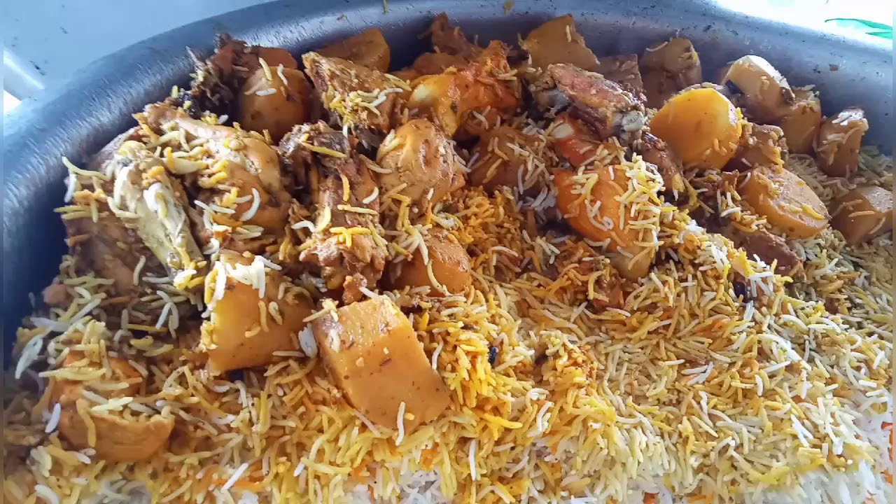Famous  pakwan center In Pakistan | Tasty Chicken baryani Restaurant Style | Street Food In Karachi
