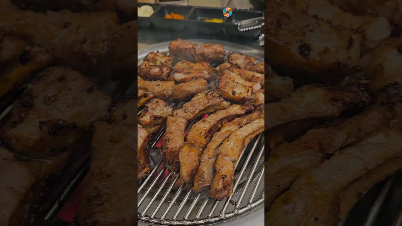 A Hanok BBQ Gem in the Heart of Seoul?! These Ribs Are Insane 🔥