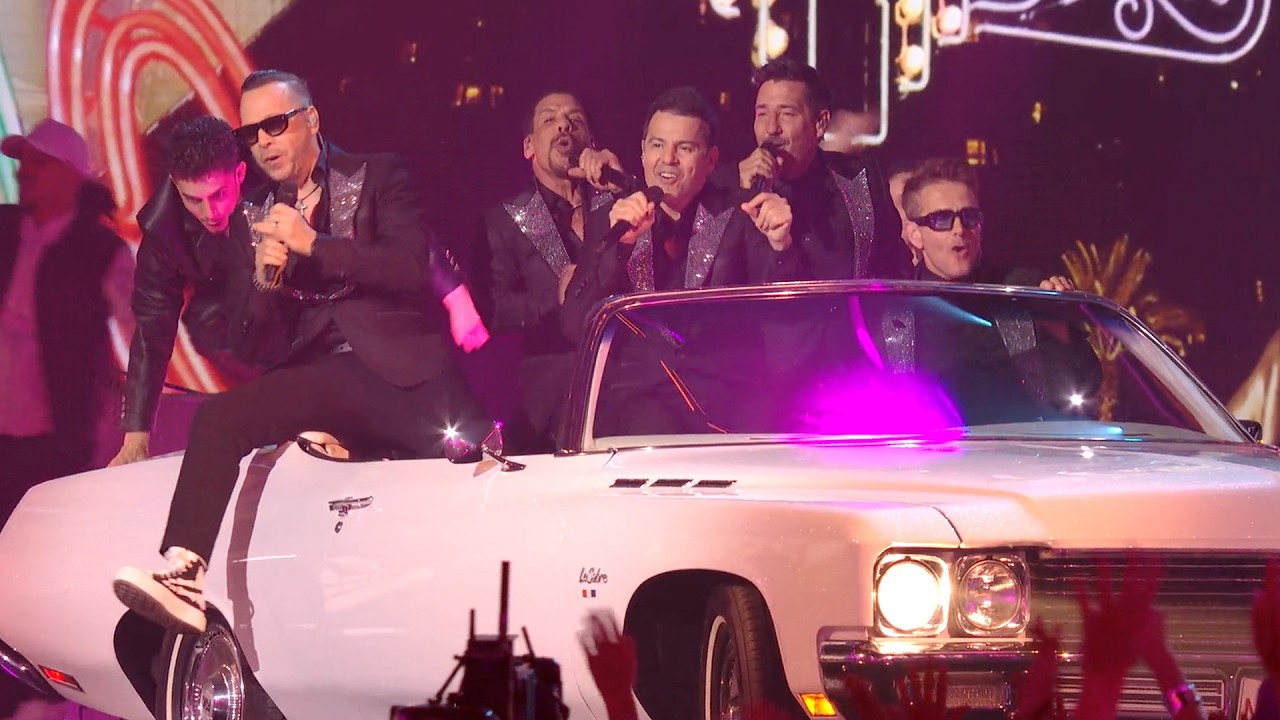 New Kids on the Block Perform 