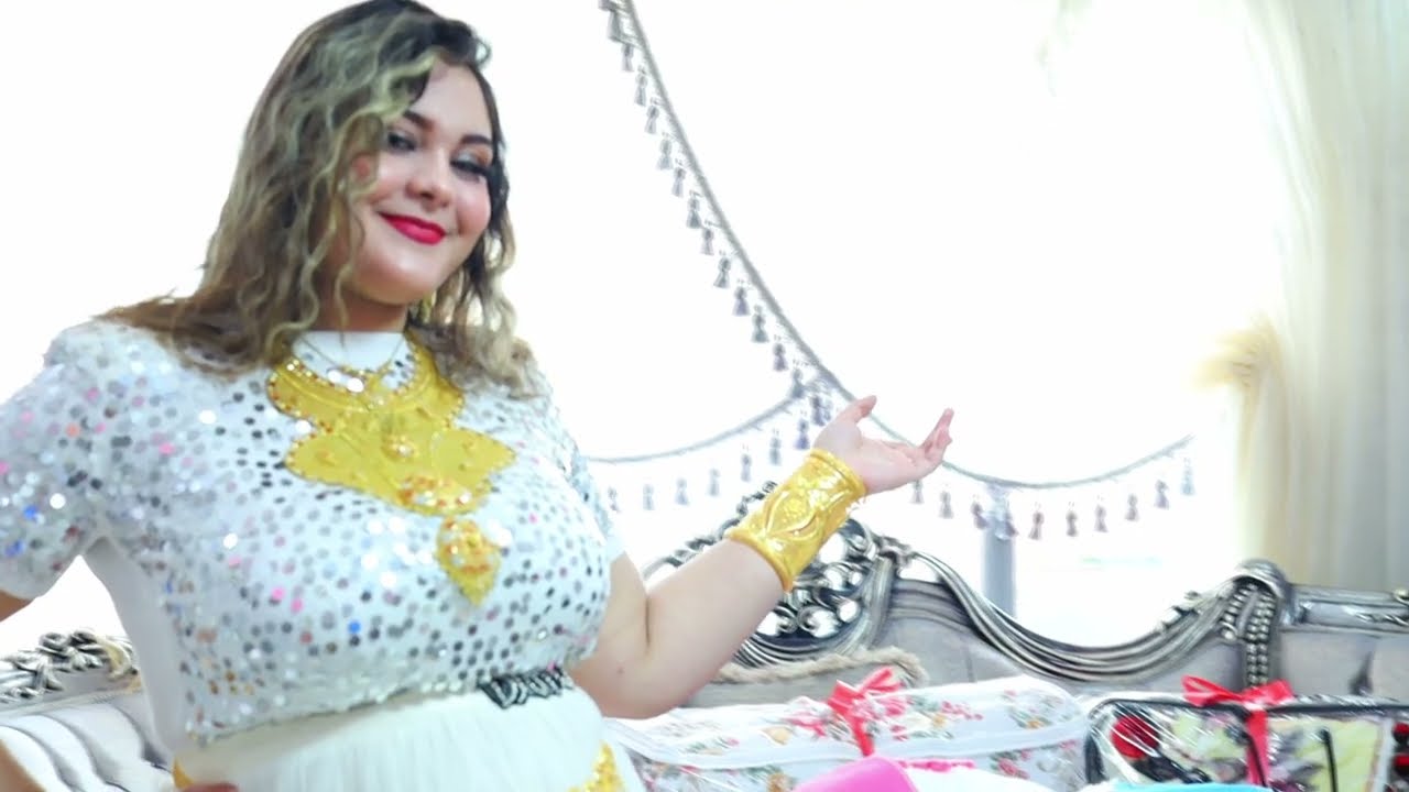 Ayliz in Çiyizi