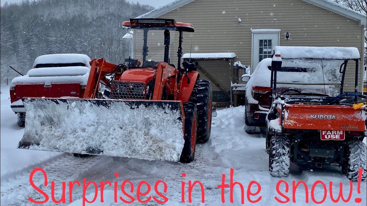Christmas Snow Storm 2020! Kubota plowing snow with 8’ front blade!