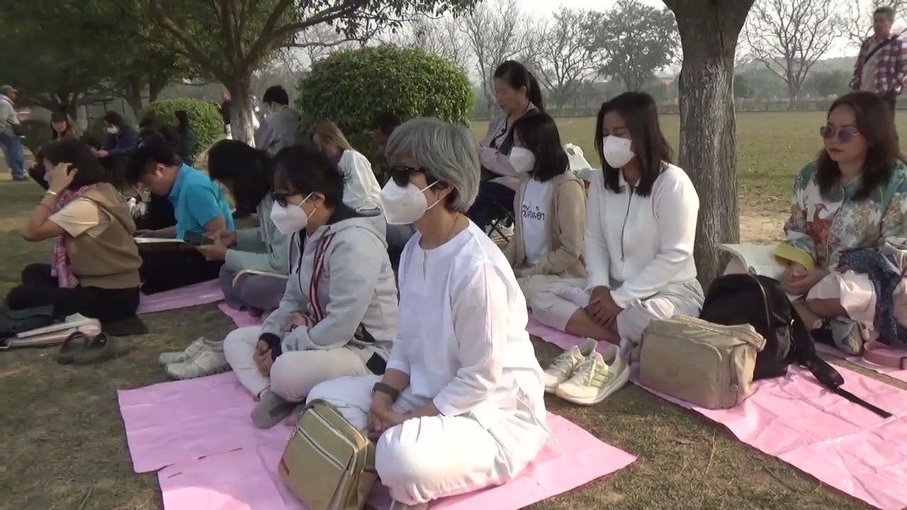 เข้านมัสการพุทธสถานที่กูฏาคารวัดป่ามหาวัน และฟังบรรยายธรรมเกี่ยวกับพุทธสถานที่กูฏาคาร วัดป่ามหาวัน