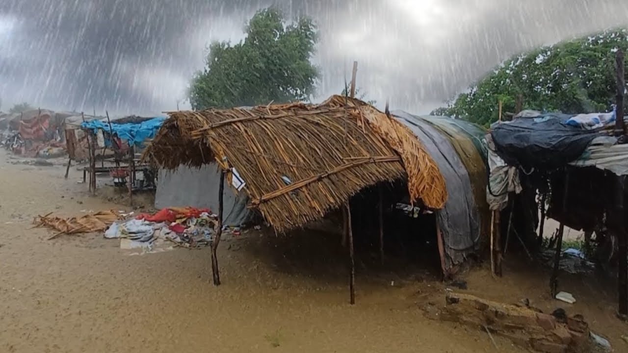 Very Heavy Rain in an Pakistan | How People living in Rainy Days 