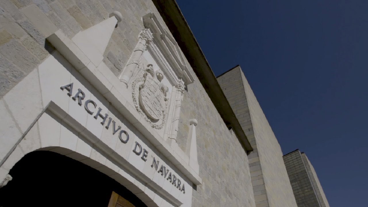 Los Gaiteros de Estella en el Archivo Real y General de Navarra