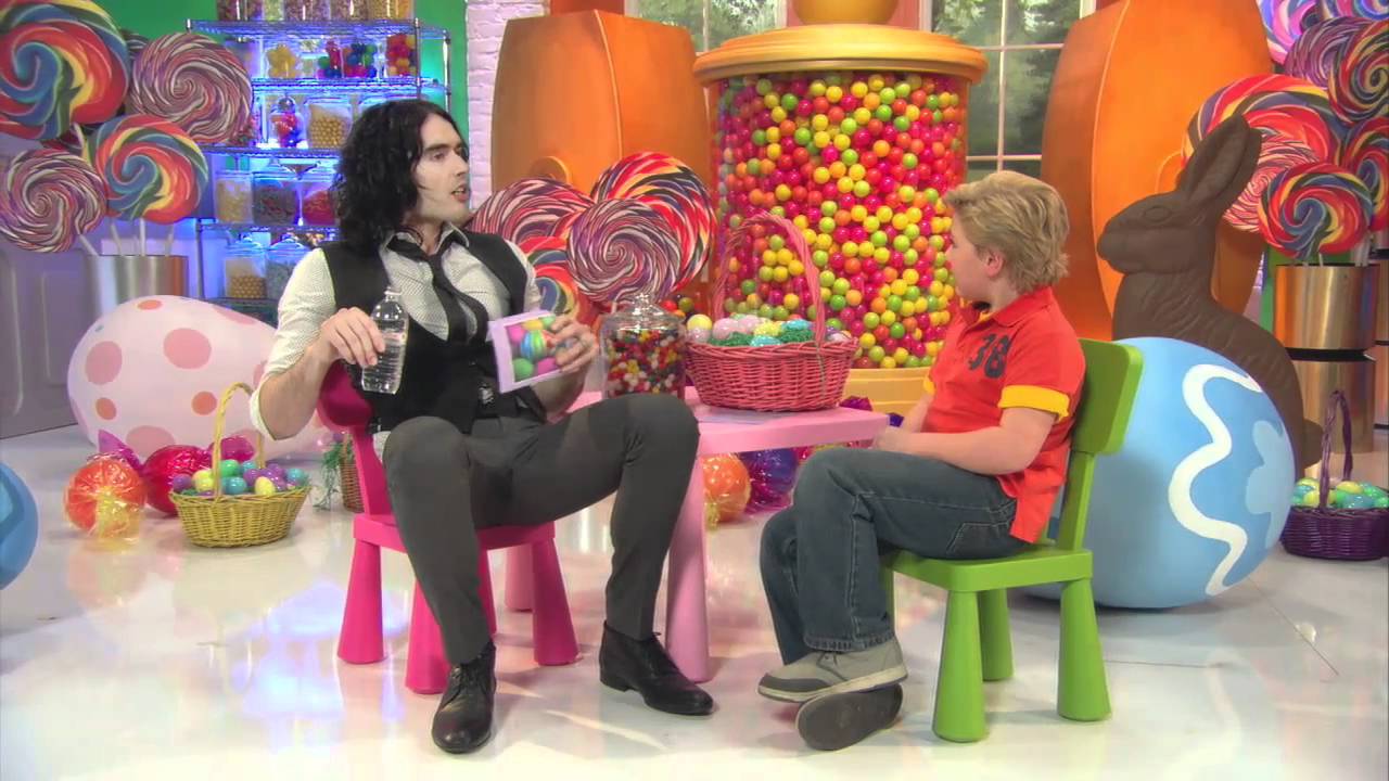 Hop - Featurette: "Kid Crack Ups: Russell Brand"