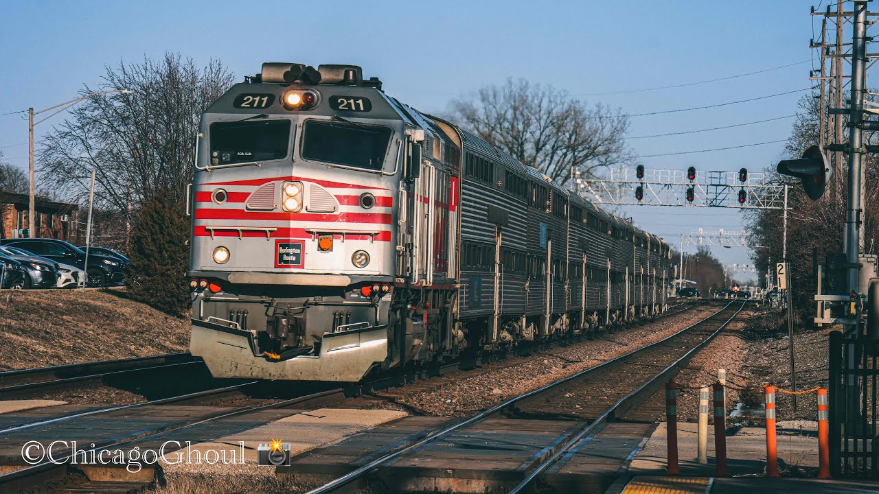 Metra BNSF Racetrack railfanning at Downers Grove, Route 59 + extra clip at Lisle