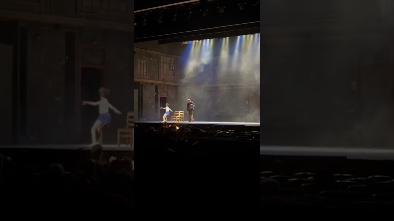 Electricity (BILLY ELLIOT EL MUSICAL BARCELONA)