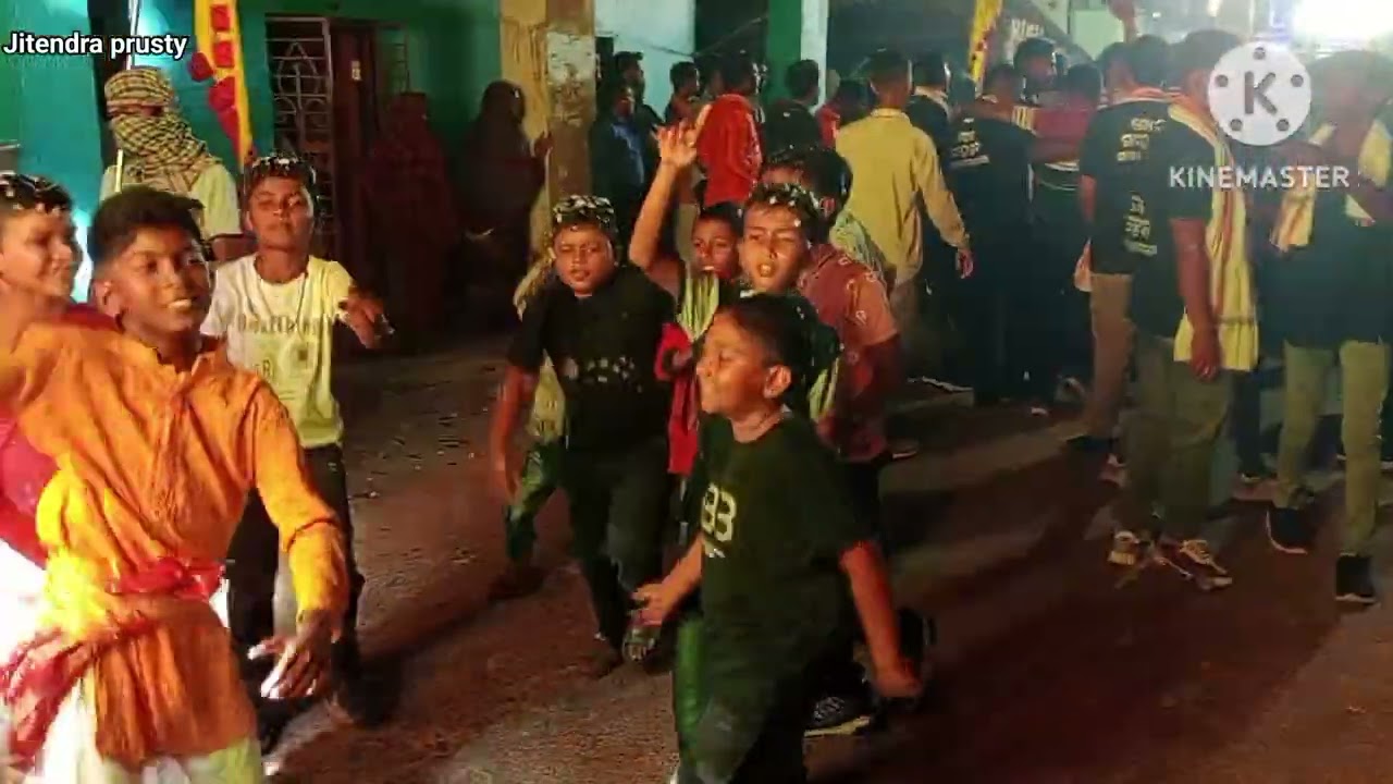 Dola jatra Ama gaan re // asa time dekhiki ja a ki prakara ra masti Kali ame // sadeibereni