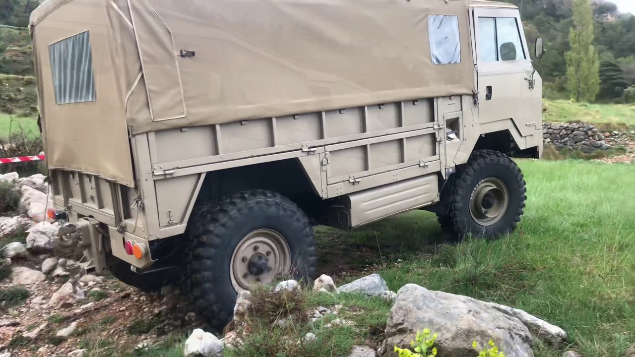 La Coma 2019 LAND ROVER clásicos Land rover 101 Forward Control - land rovers en acción