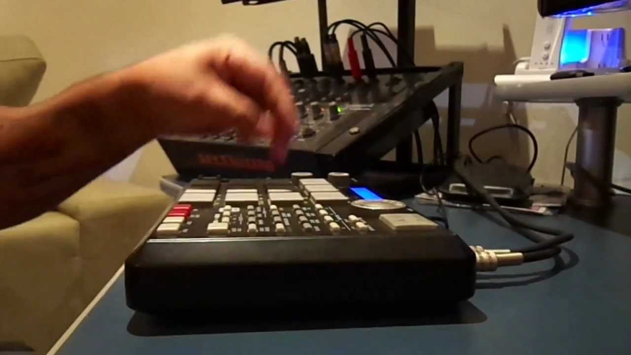 MONTAGEM FUNK ANTIGO  MPC 500