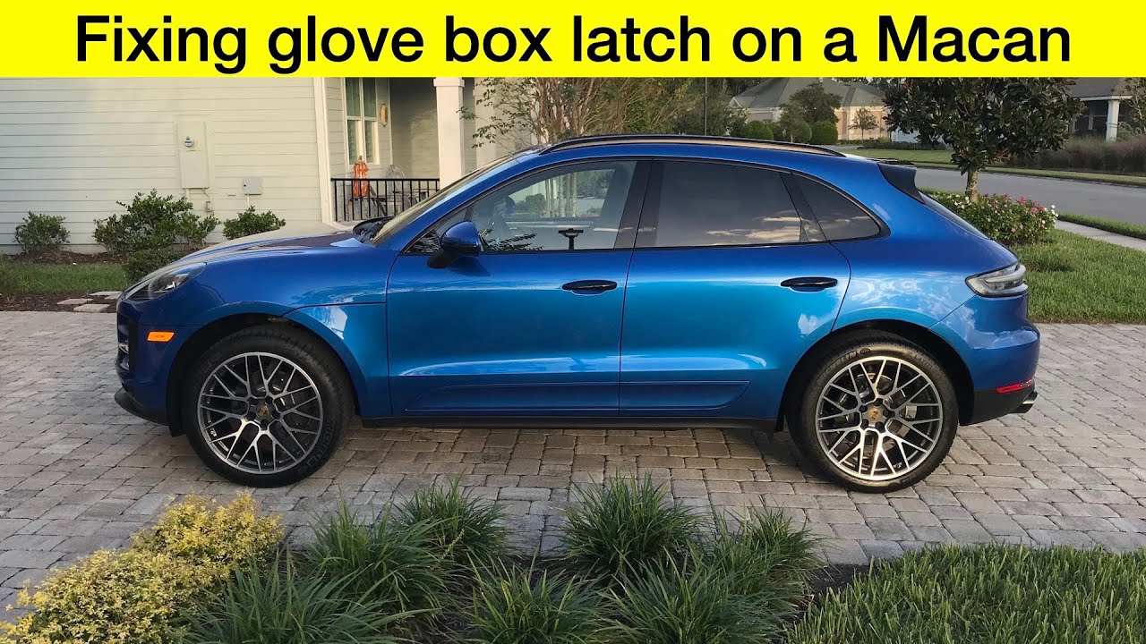 Ремонт защелки бардачка на Porsche Macan