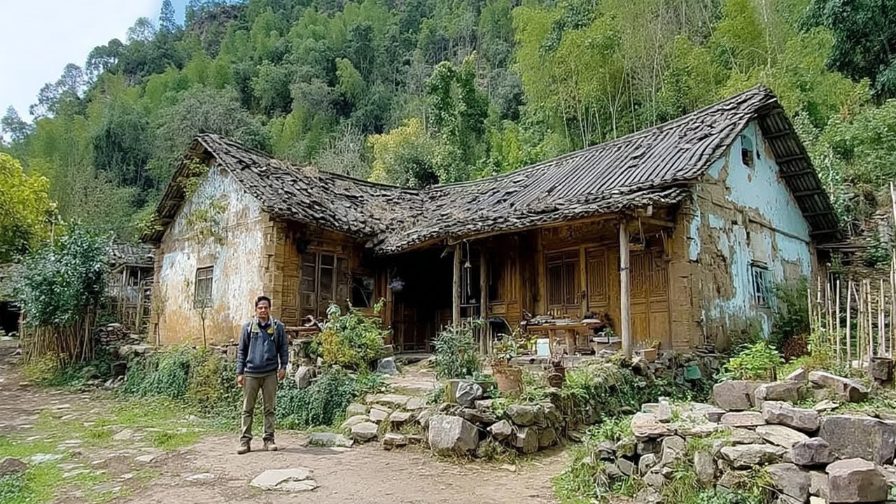 My Dad Gave Me a Dilapidated House in the Jungle and I Renovated It into an Awesome Kitchen