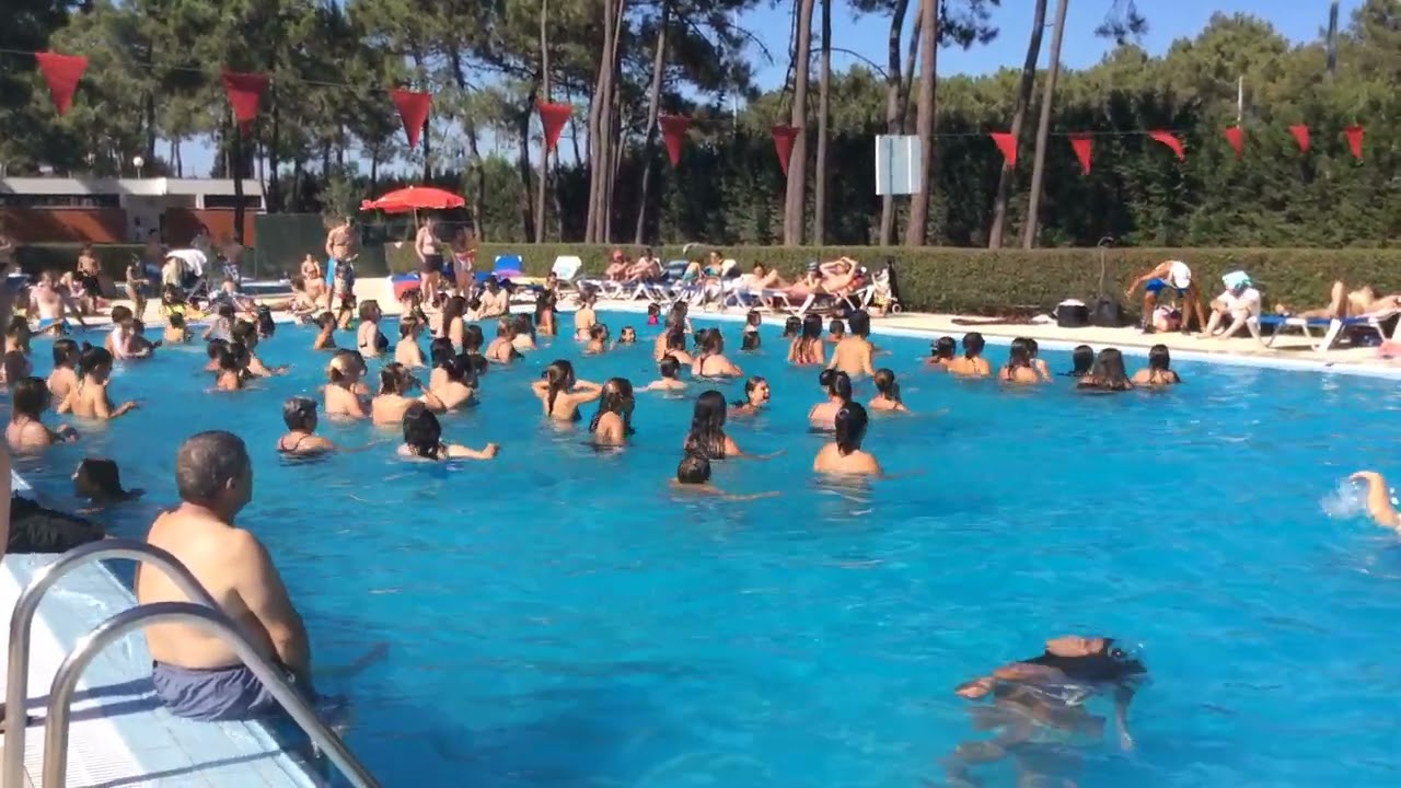 Aqua Zumba - Follow the Leader by Luís Paulo LG.
