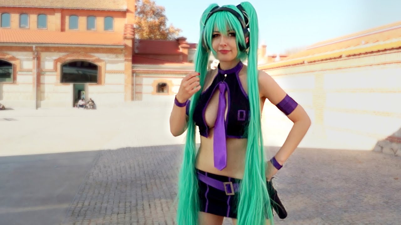 Expocomic 2012 Cosplay Fanvideo [2-2]