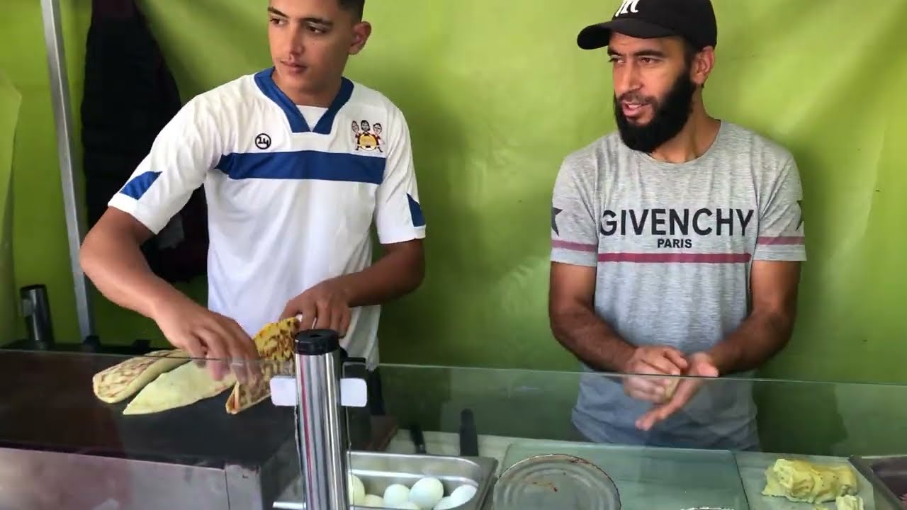 Vendeurs de chapati el Mahdia, Sousse (Tunisie), Bab el Kebli, novembre 2022.